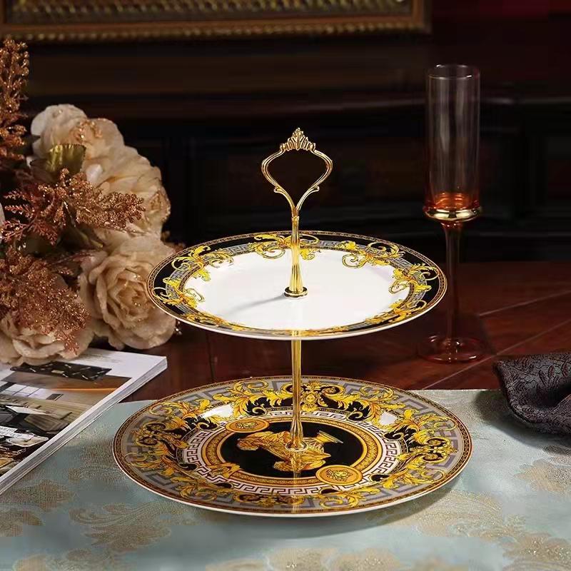 Serving tray diameter of 32 cm from Versace